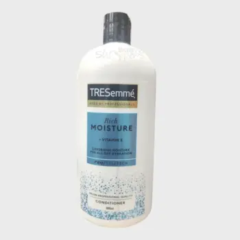 TRESemme Rich Moisture Conditioner 900ml
