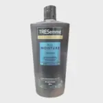 TRESemme Rich Moisture + Vitamin E Shampoo 685ml