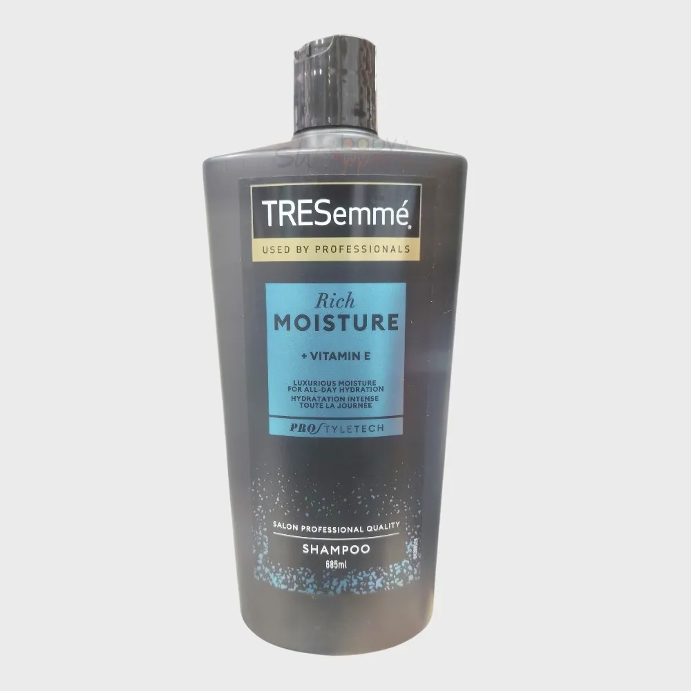 TRESemme Rich Moisture + Vitamin E Shampoo 685ml TRESemme Rich Moisture + Vitamin E Shampoo 685ml